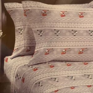 Peanuts Snoopy Woodstock Christmas Santa Fair isle sheet set - Queen NEW